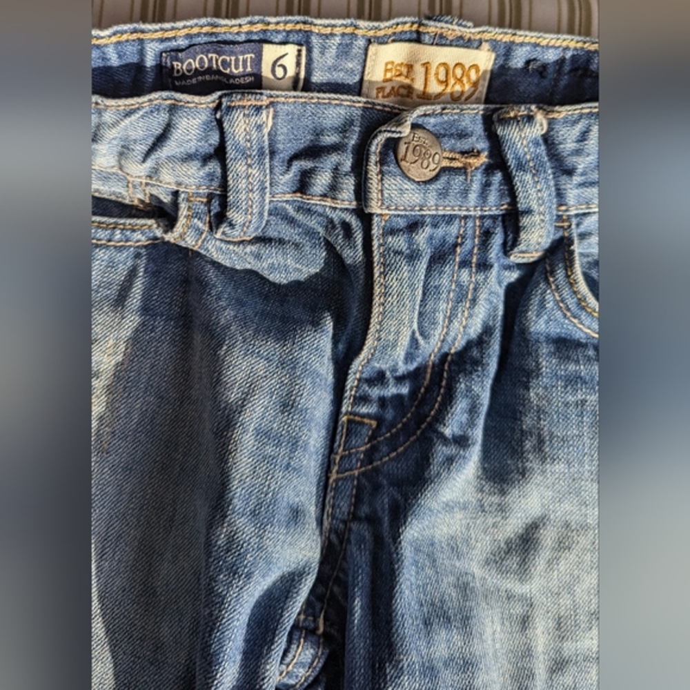 Good used condition GAP bootcut big boy distressed denim jeans size 6